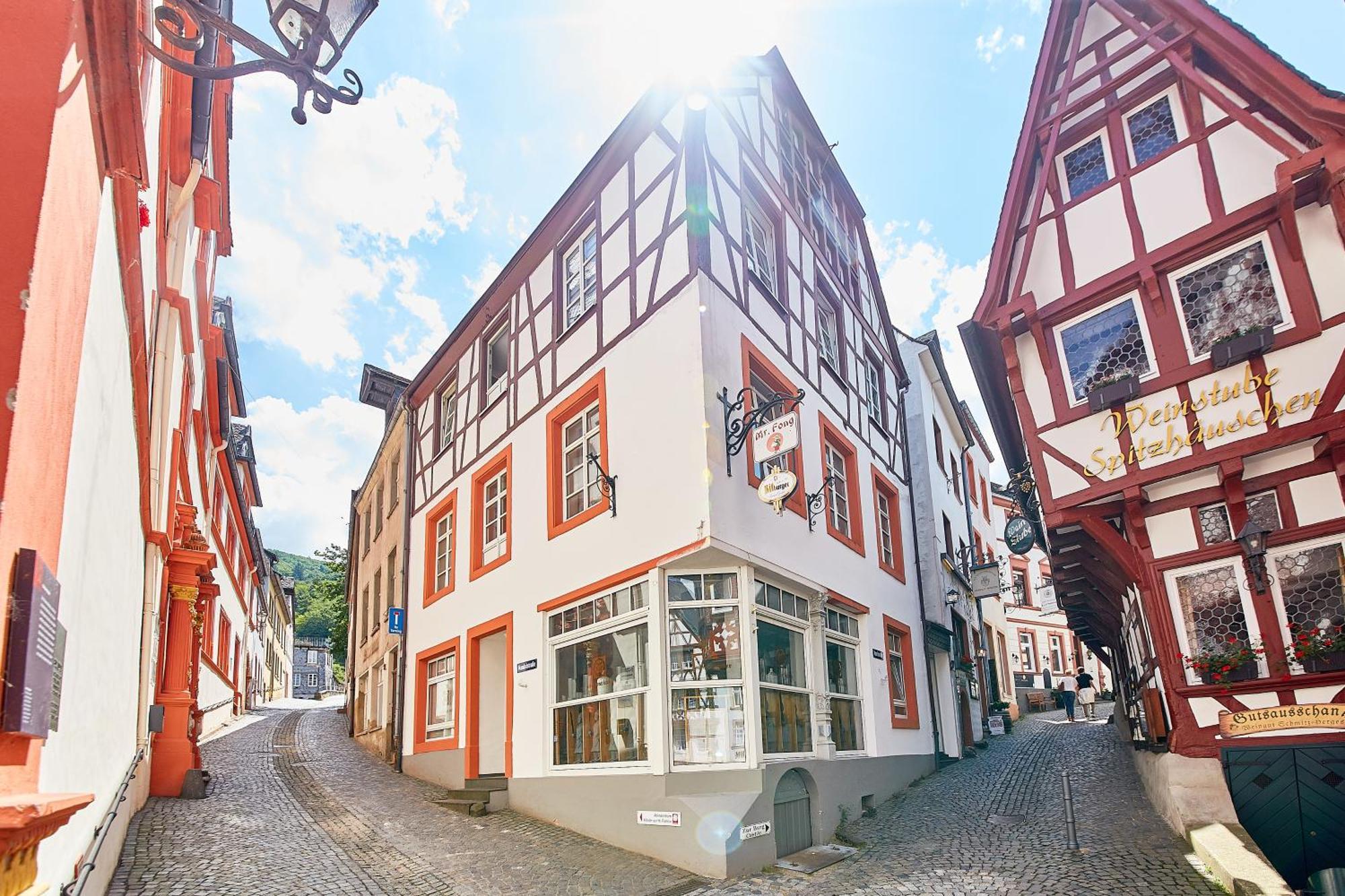 Fachwerkperle Am Historischen Marktplatz Bernkastel-Kues Exteriör bild